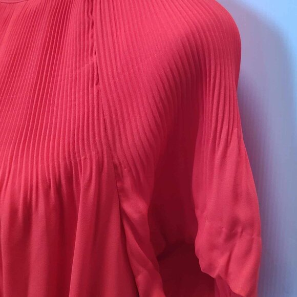 Land's End Red short-sleeved Chiffon, pleated bodice top, size 10 - Picture 10 of 13